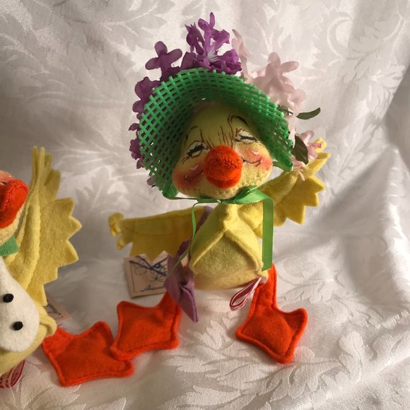 Easter Parade Ducklings - Picture 9 of 10